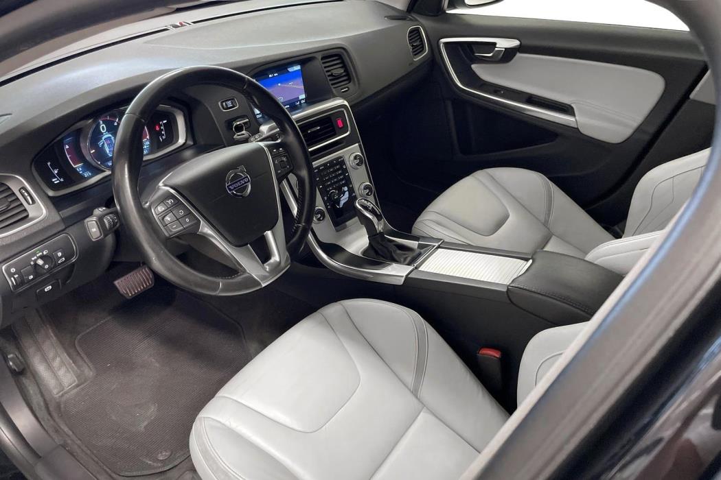 Volvo V60 2015