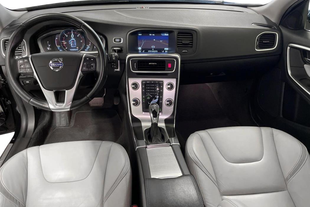 Volvo V60 2015