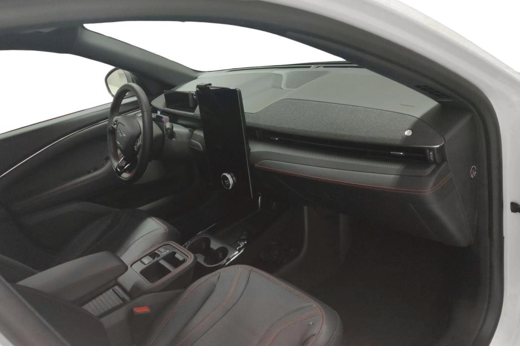 Ford Mustang Mach-E 2025