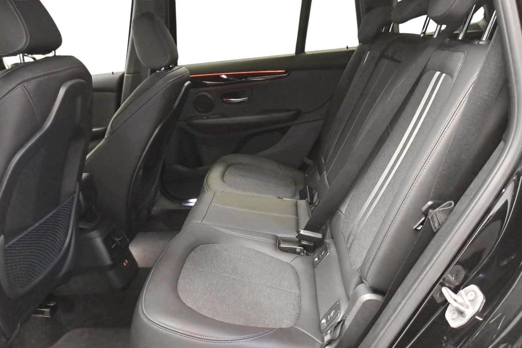BMW 218 2022