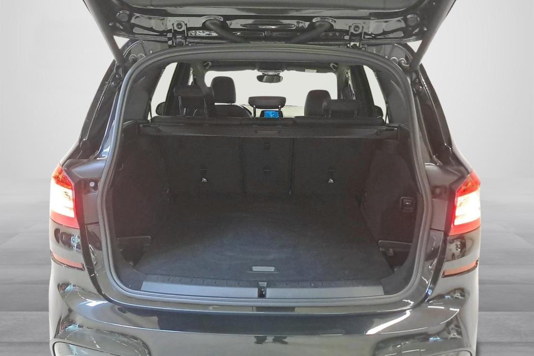 BMW 218 2022