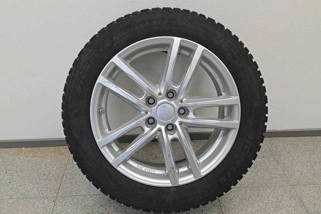 BMW 218 2022
