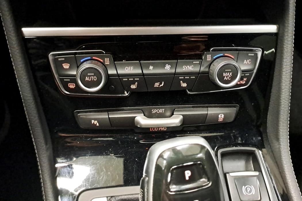 BMW 218 2022