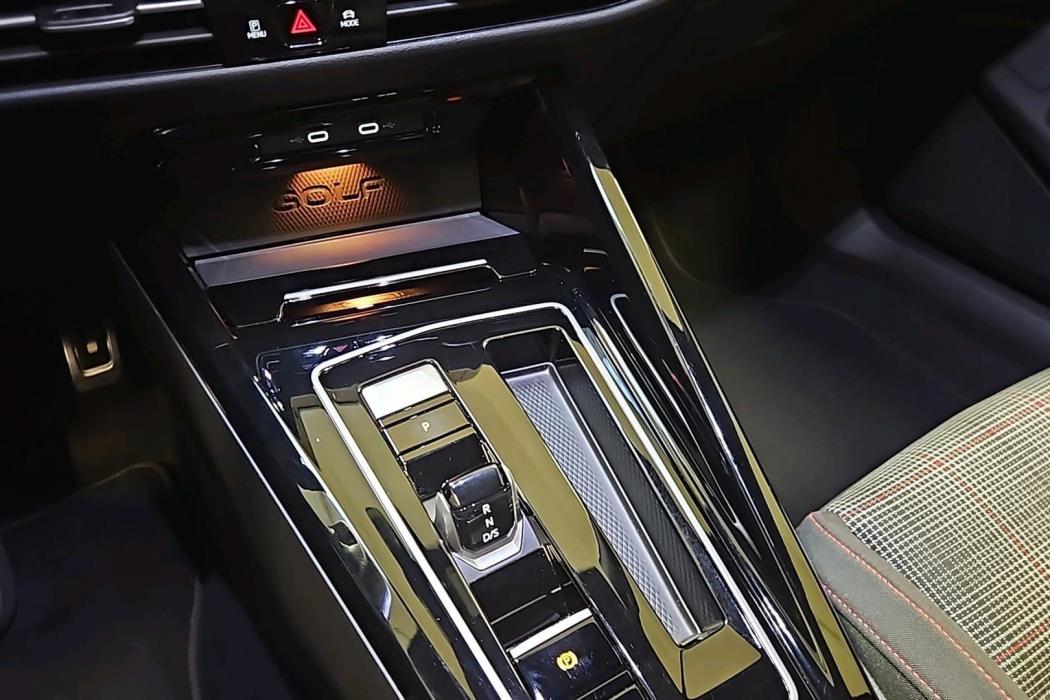 Volkswagen Golf 2023