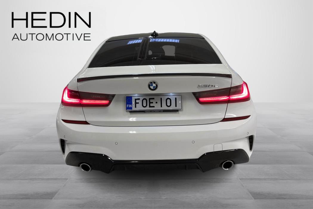 BMW 330 2020