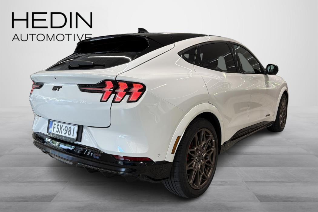 FORD Mustang Mach-E 2025