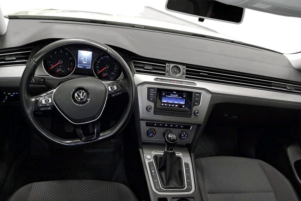 Volkswagen Passat 2016