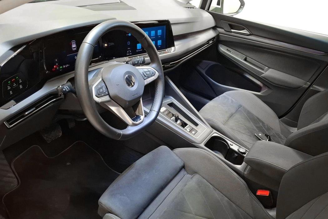 Volkswagen Golf 2021