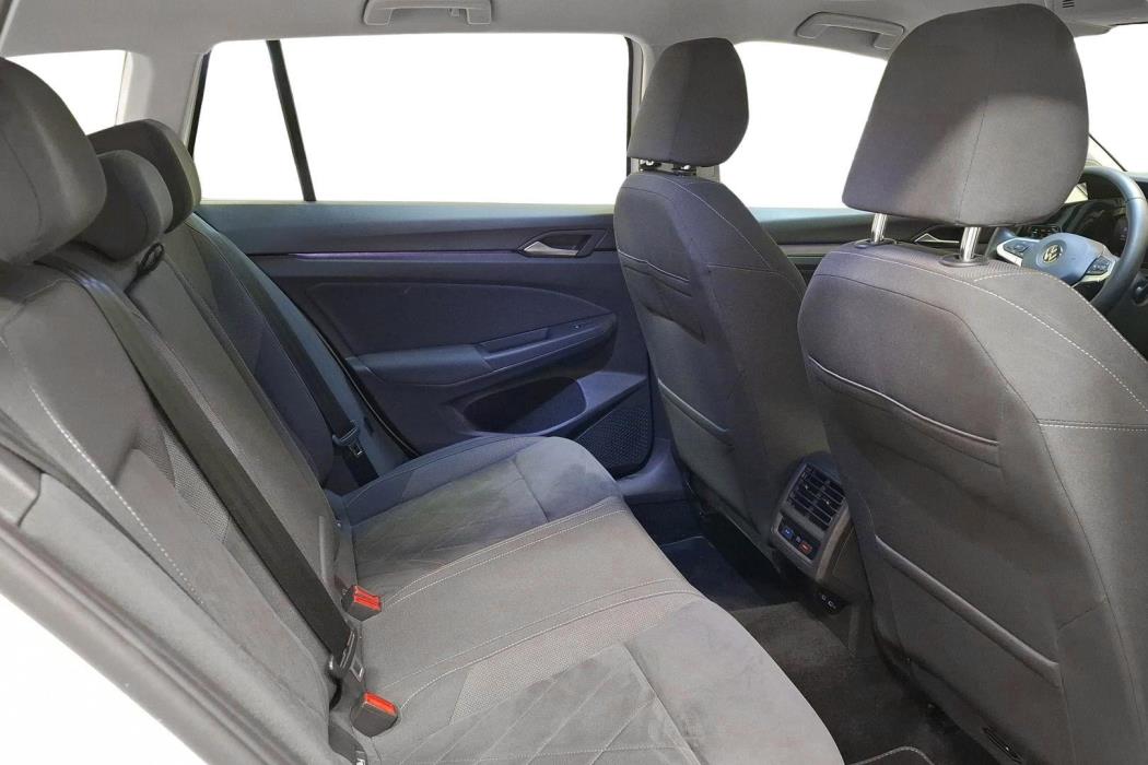 Volkswagen Golf 2021