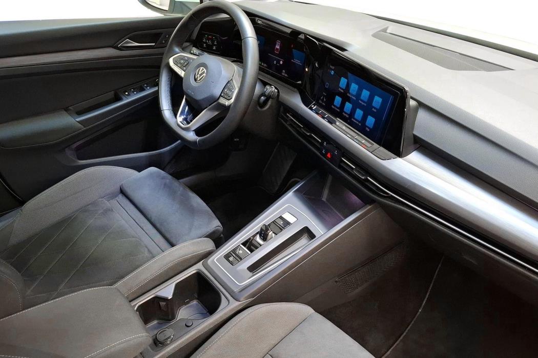 Volkswagen Golf 2021