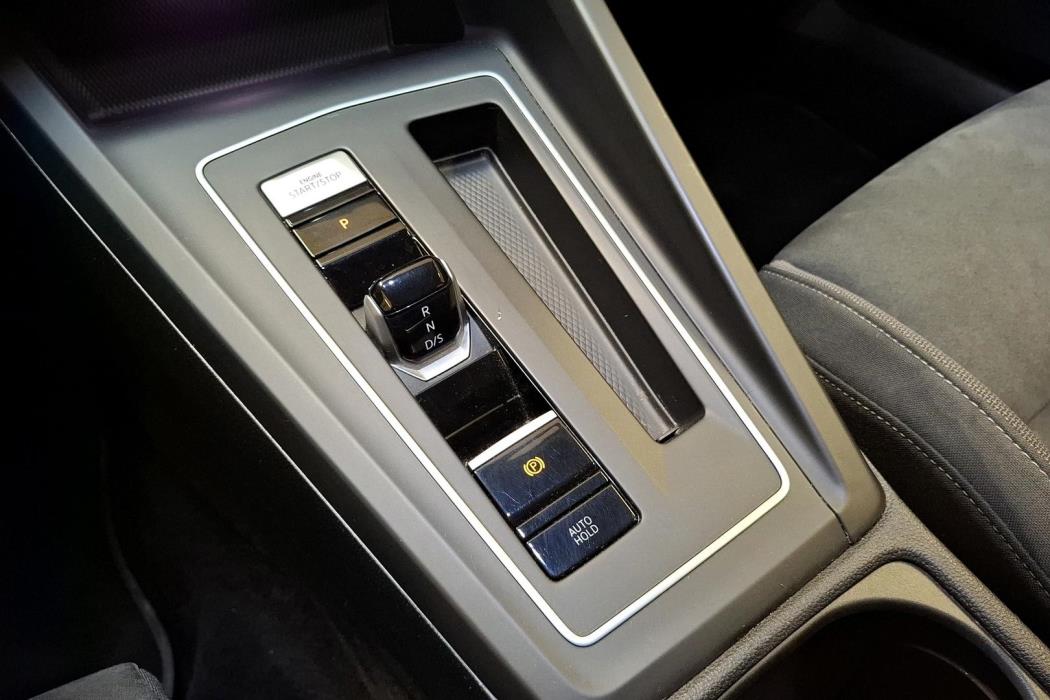 Volkswagen Golf 2021