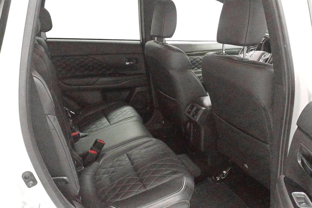 Mitsubishi Outlander PHEV 2020