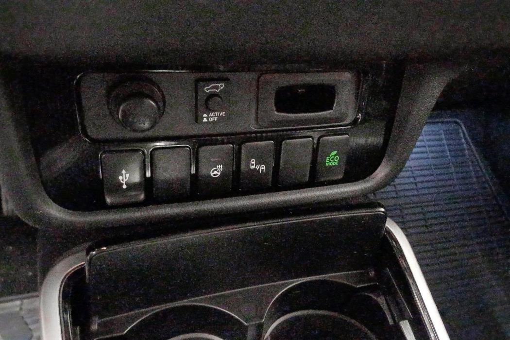 Mitsubishi Outlander PHEV 2020