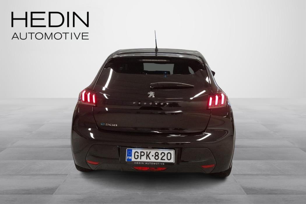 Peugeot e-208 2023