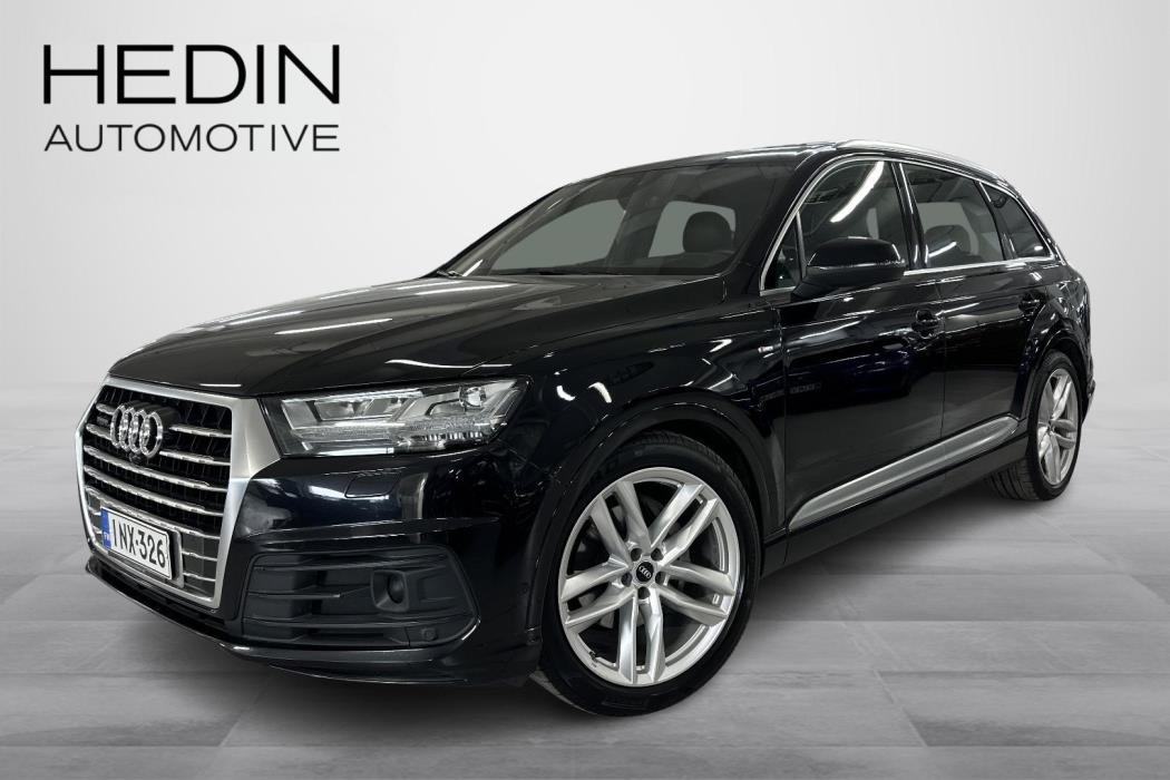 AUDI Q7 2015