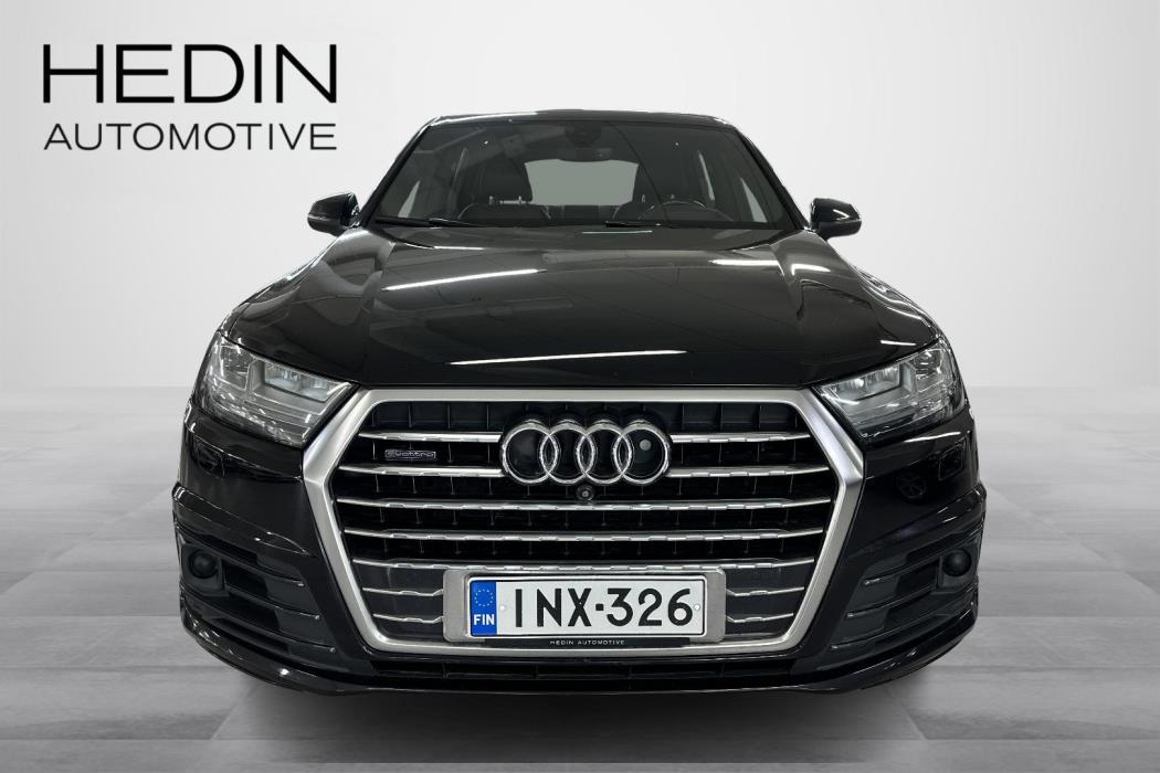 AUDI Q7 2015
