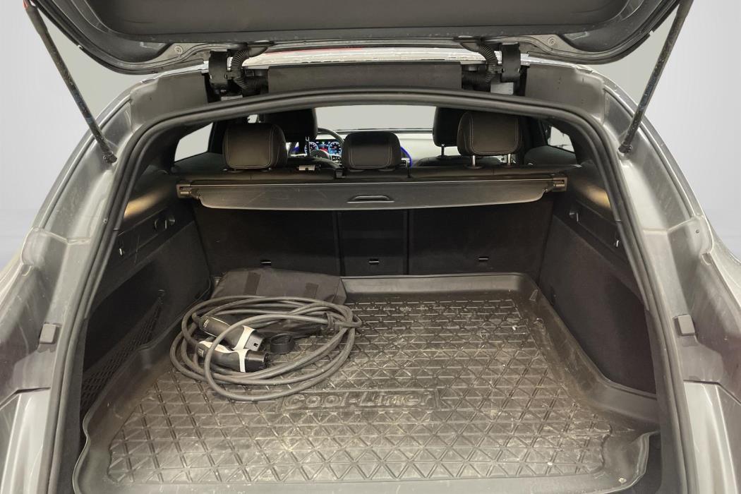 Mercedes-Benz EQC 2021