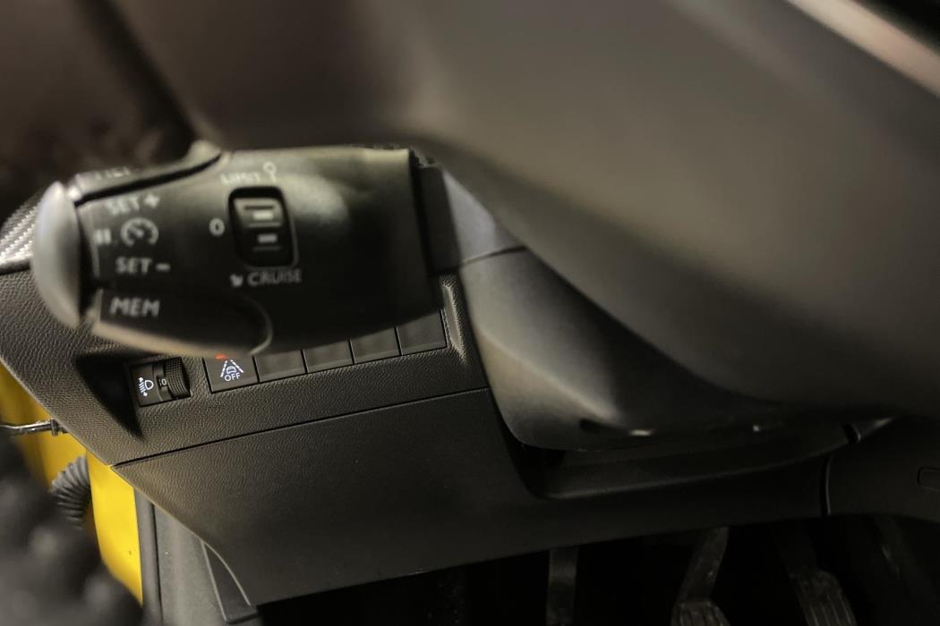 Peugeot 208 2023