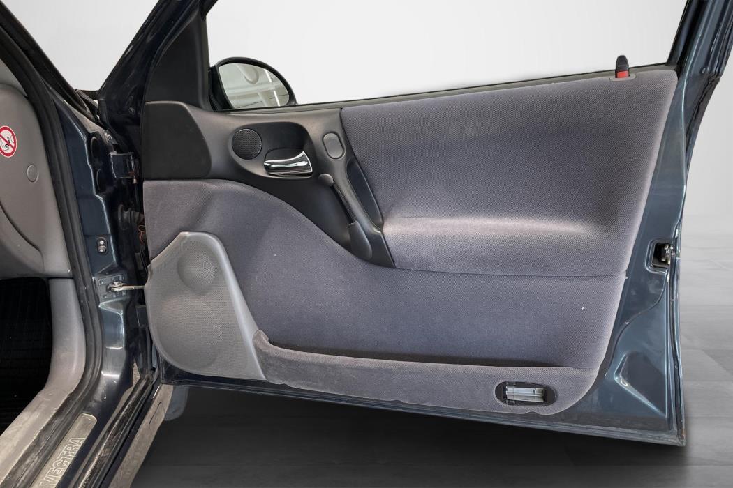Opel Vectra 2000