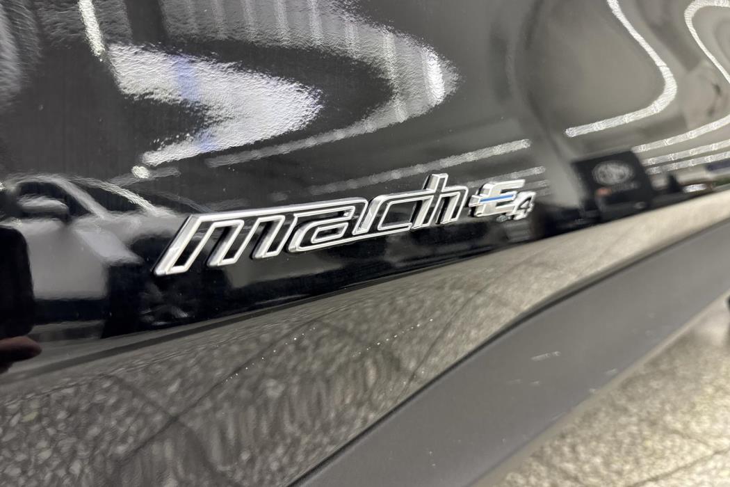 FORD Mustang Mach-E 2025