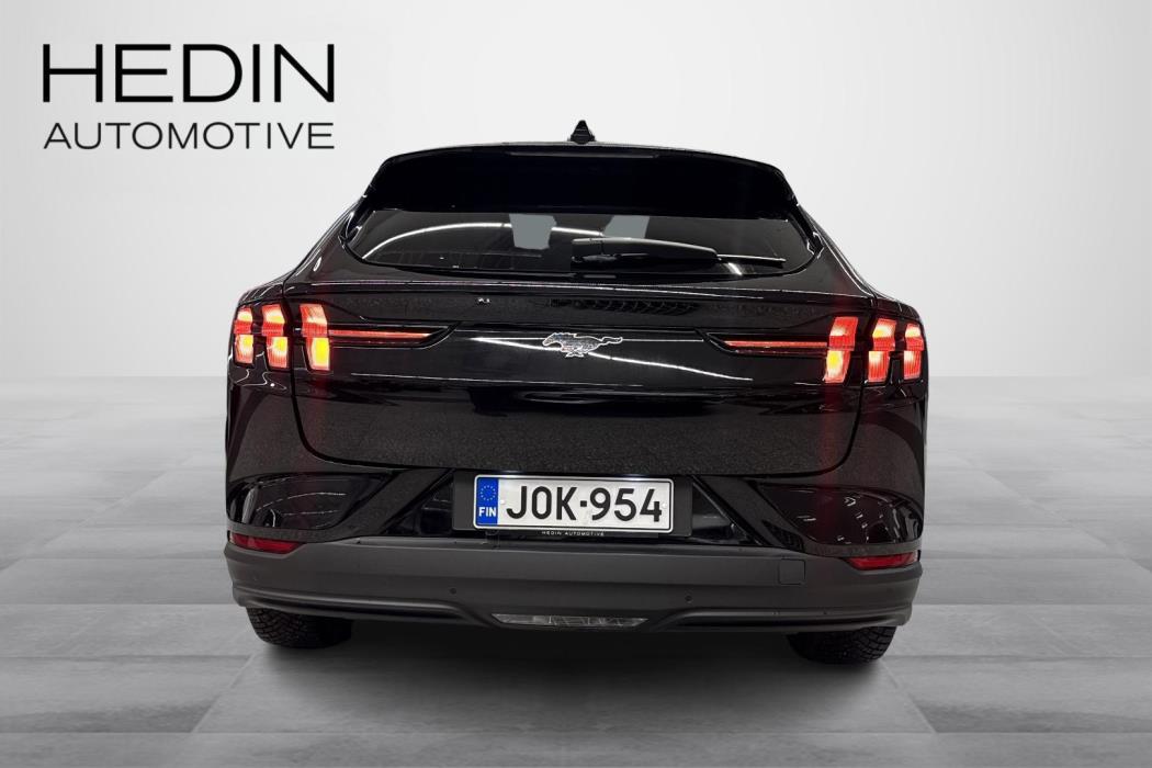 FORD Mustang Mach-E 2025