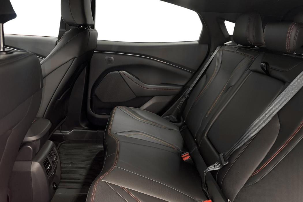 FORD Mustang Mach-E 2025