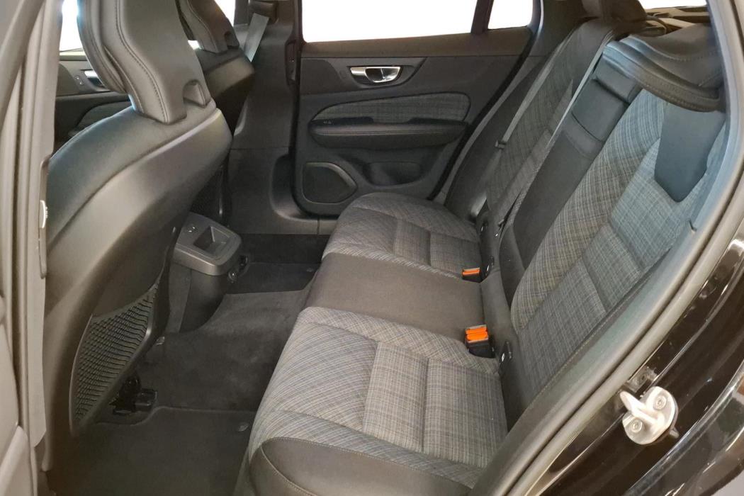 Volvo V60 2023