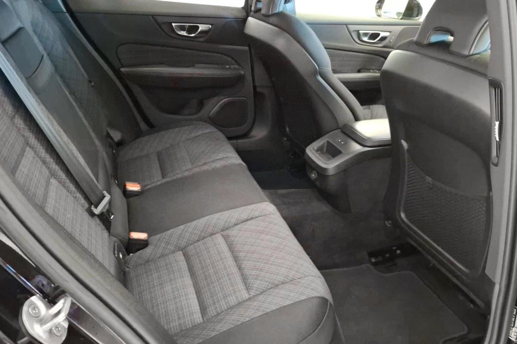 Volvo V60 2023