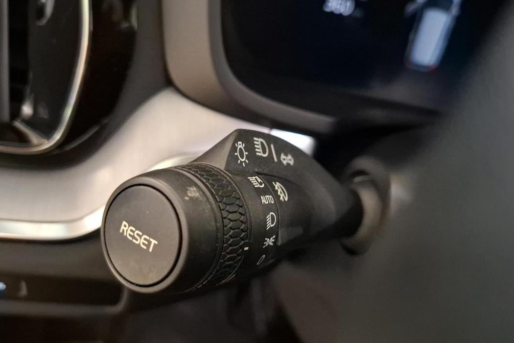 Volvo V60 2023