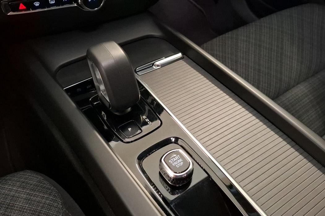 Volvo V60 2023