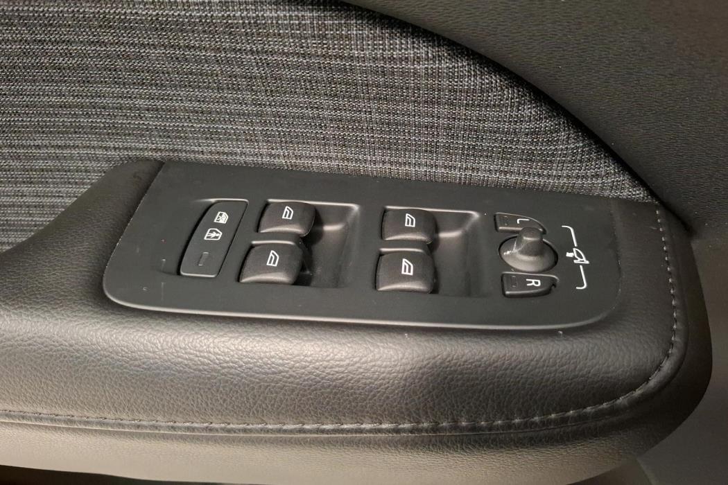 Volvo V60 2023