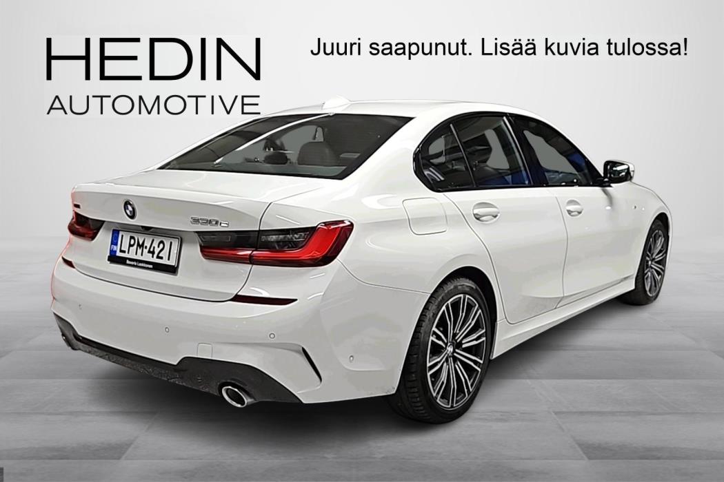 BMW 330 2021