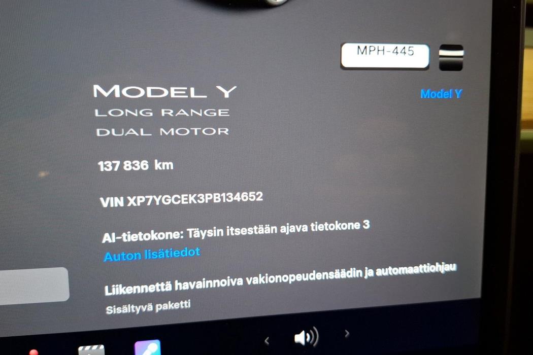 Tesla Model Y 2023