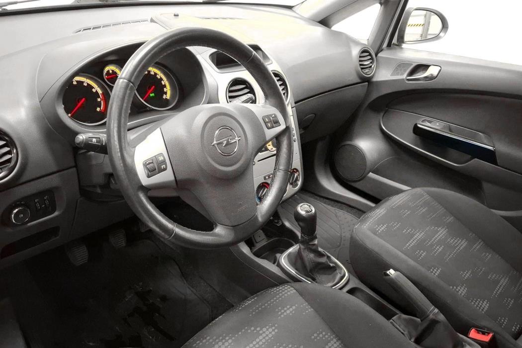 OPEL CORSA 2011