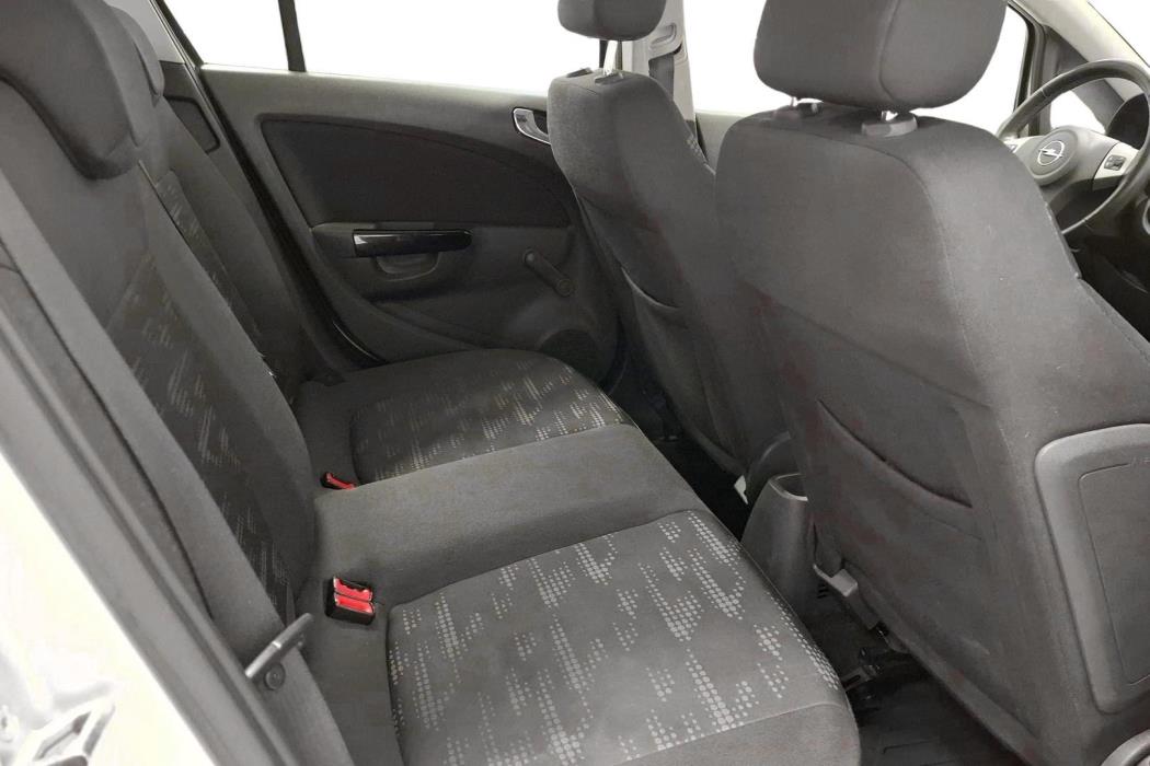 OPEL CORSA 2011