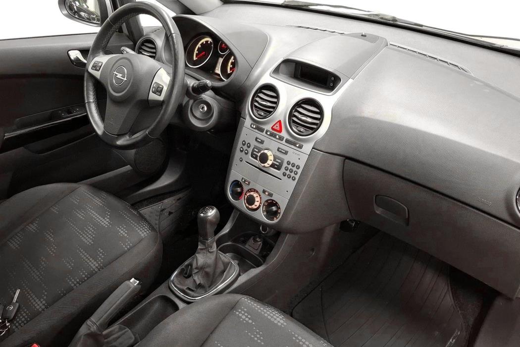 OPEL CORSA 2011