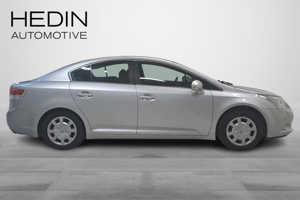 Toyota Avensis 2010