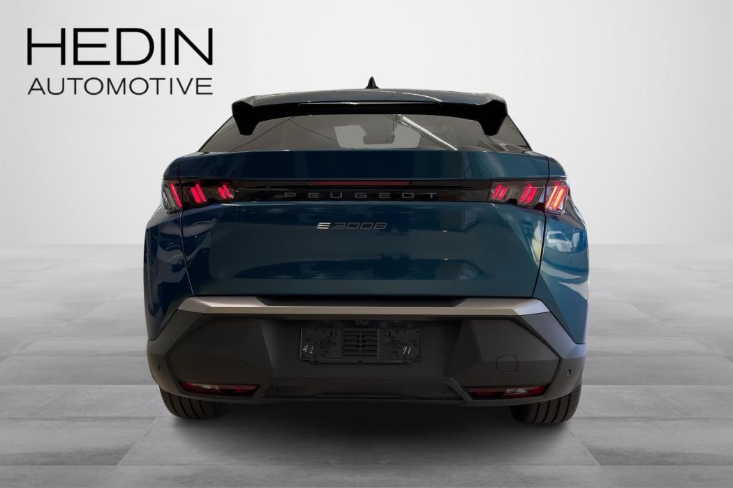 Peugeot E-3008 2025