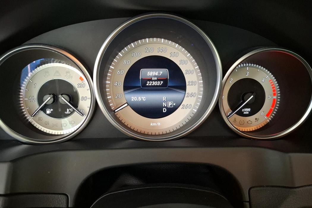 Mercedes-Benz E 2013