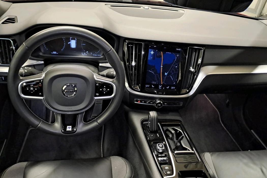 Volvo V60 2020