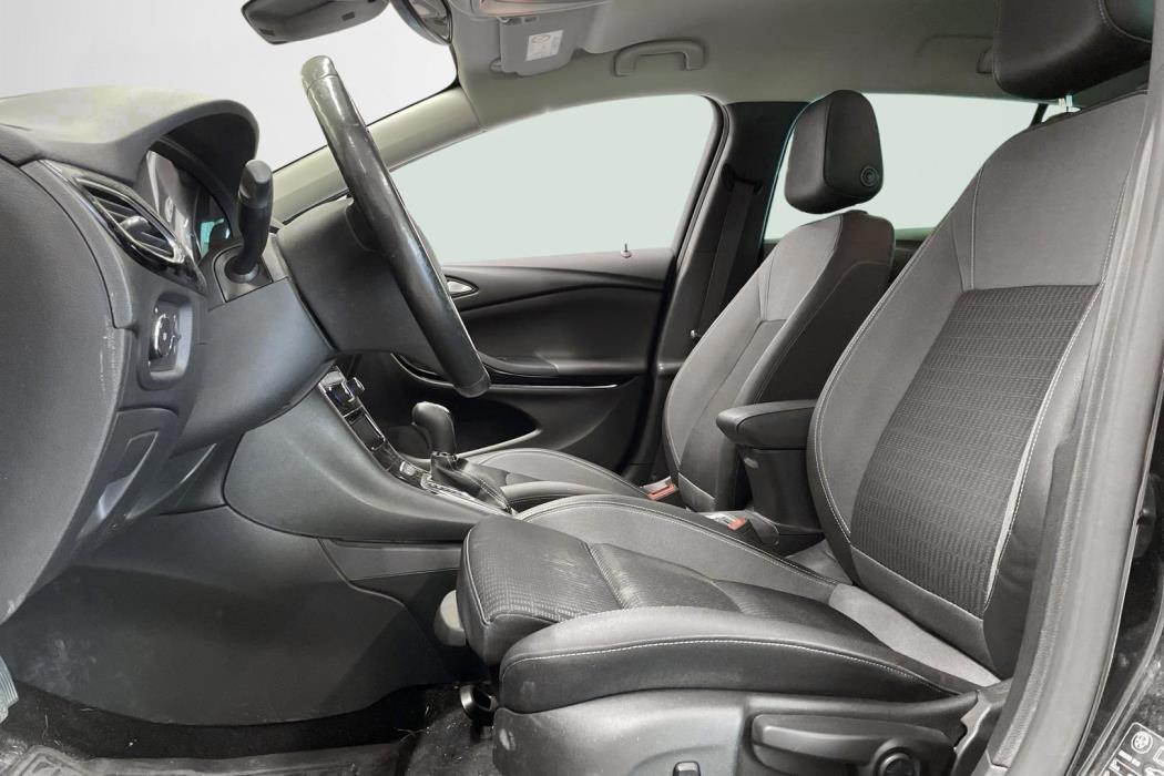Opel Astra 2020