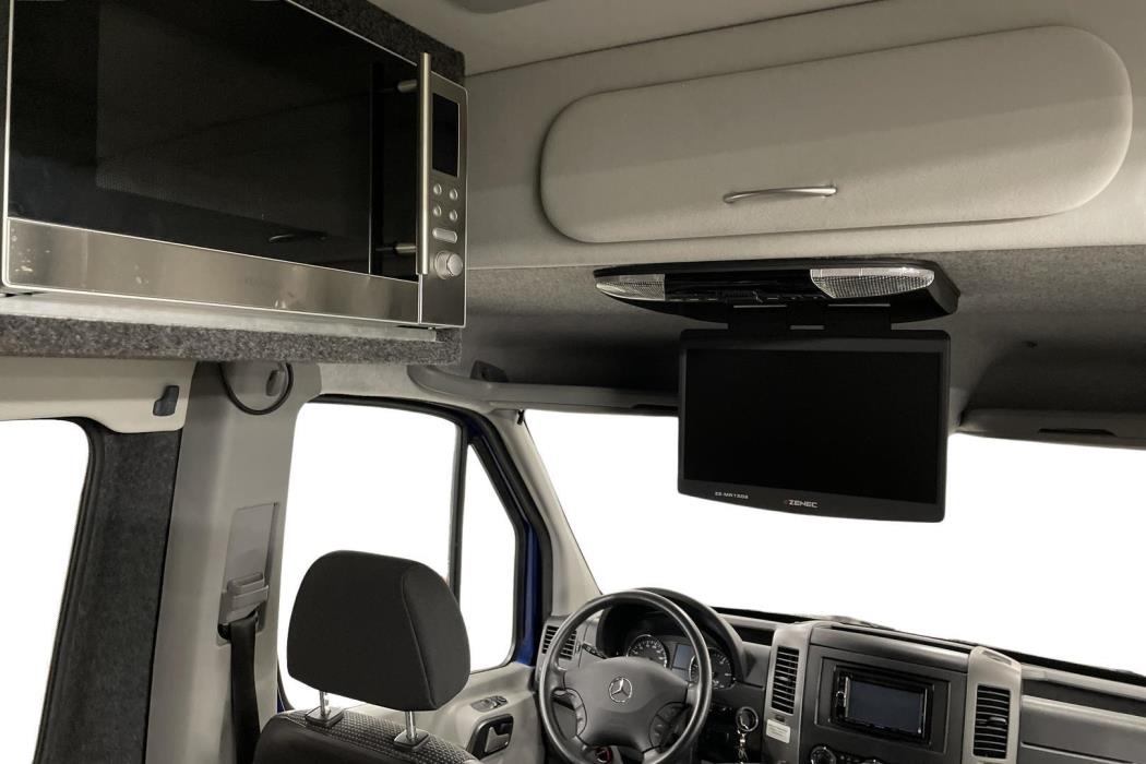 Mercedes-Benz Sprinter 2013