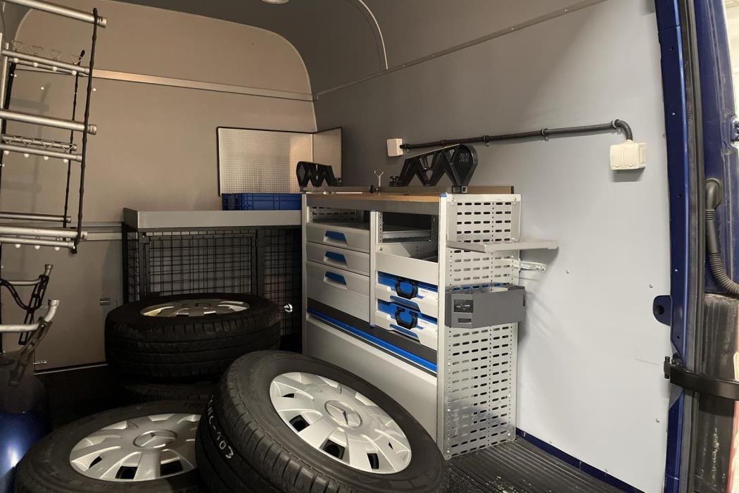 Mercedes-Benz Sprinter 2013