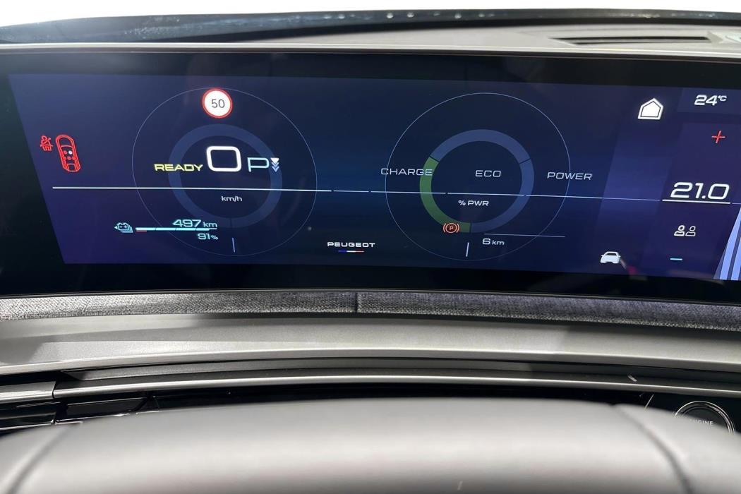 Peugeot E-3008 2025