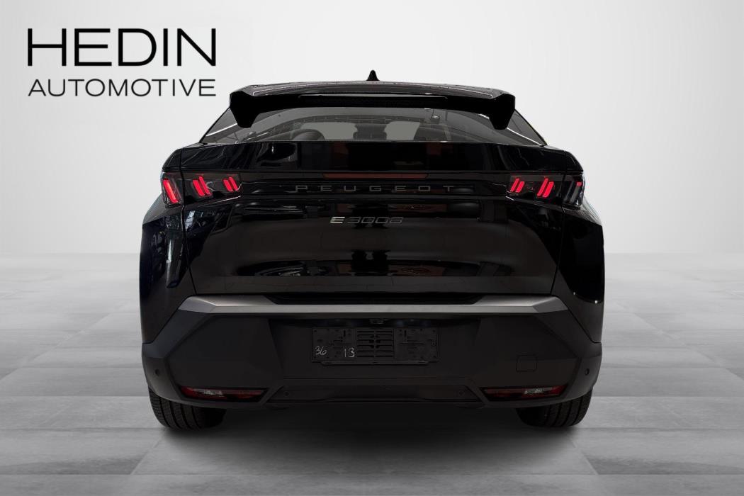 Peugeot E-3008 2025