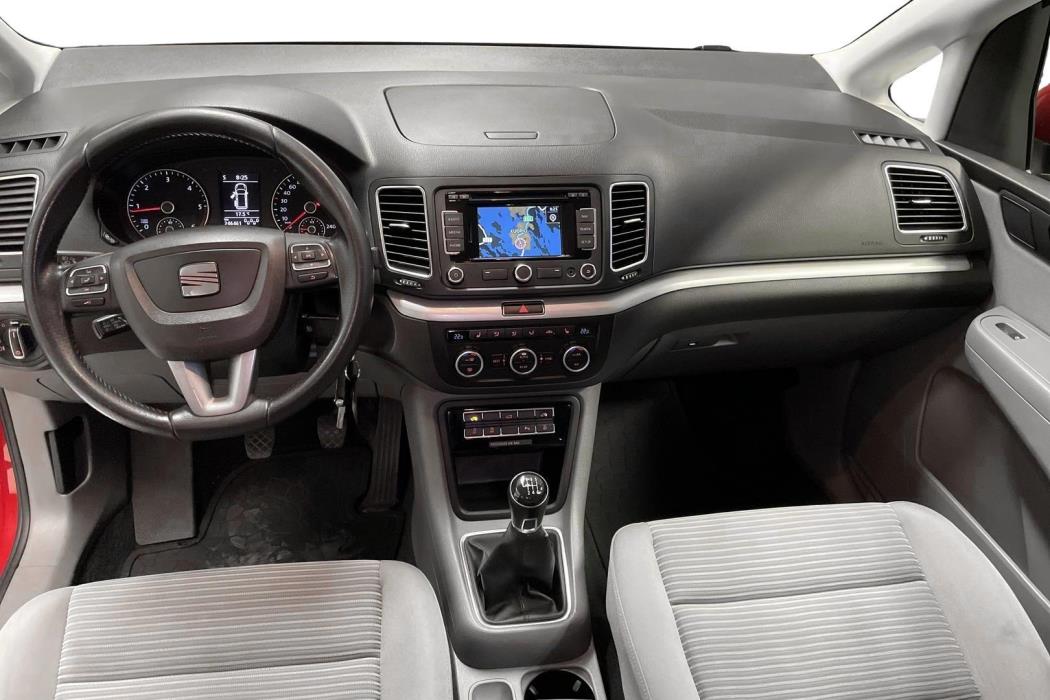 Seat Alhambra 2015