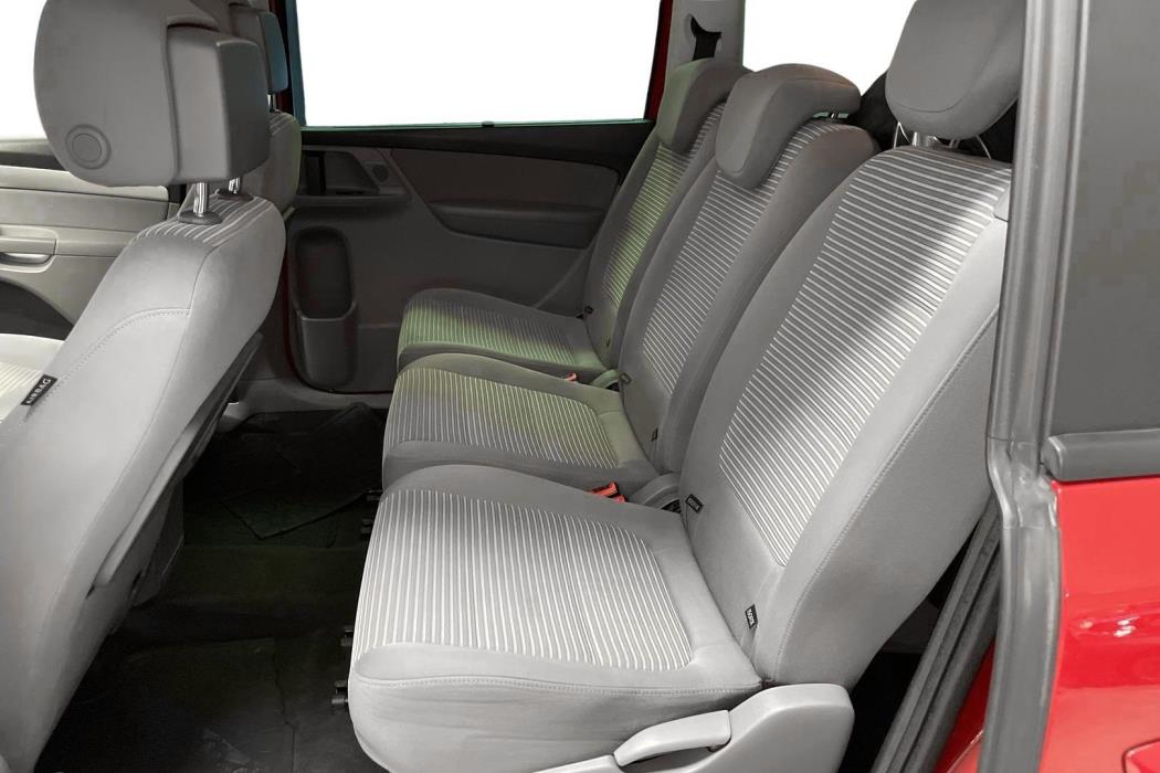 Seat Alhambra 2015