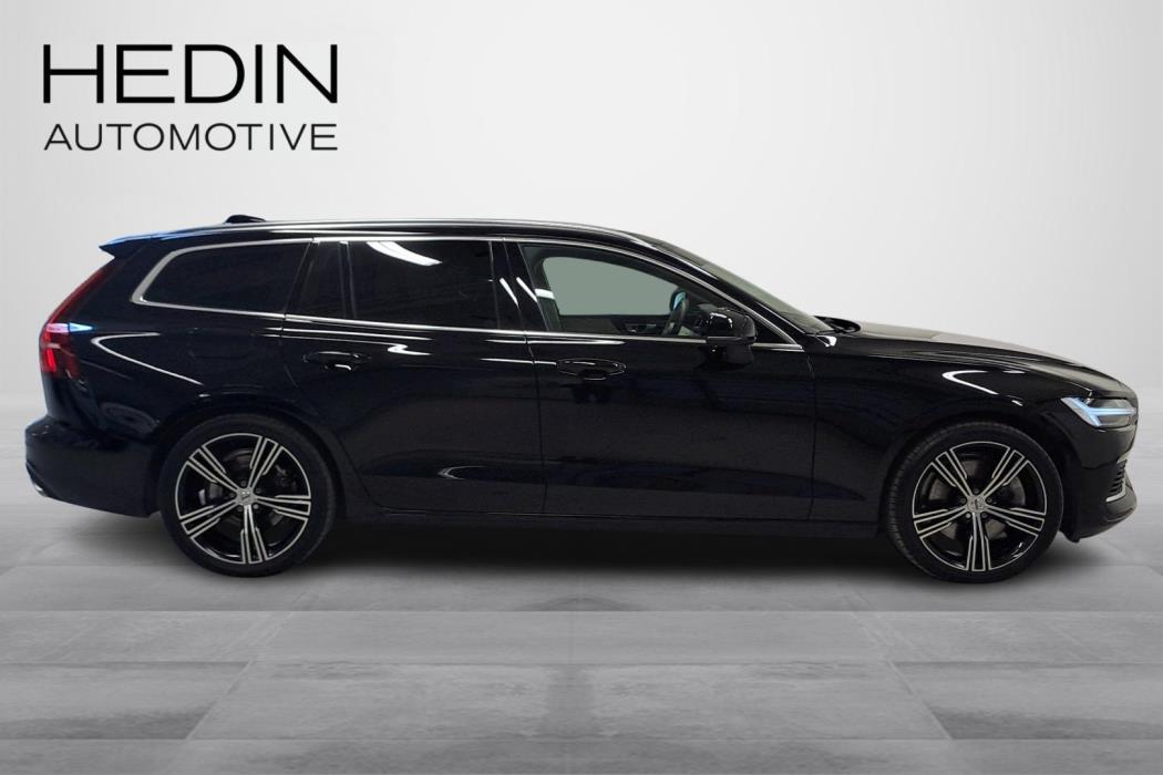 Volvo V60 2022
