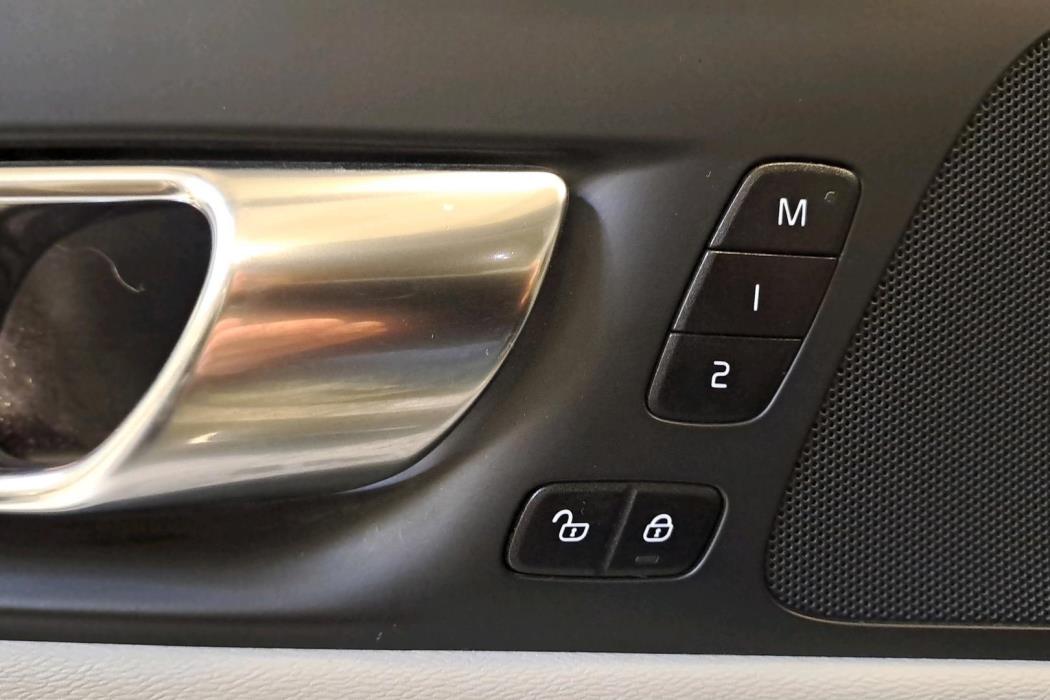 Volvo V60 2022