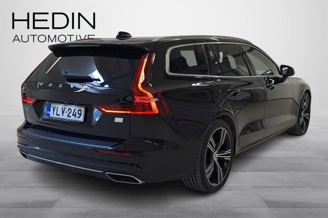 Volvo V60 2022